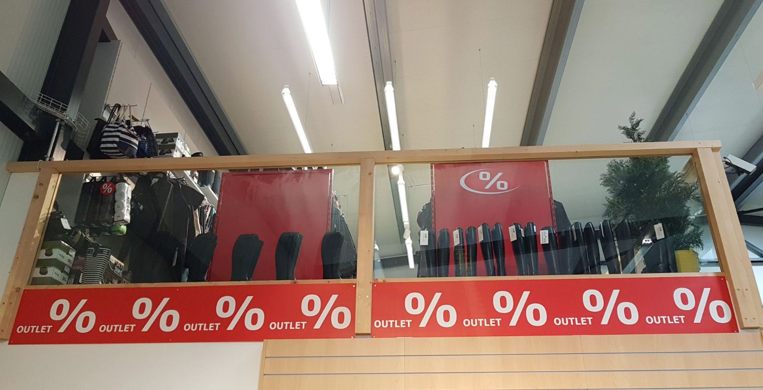 Unser Western-Shop in der Felix Bhler Filiale Gampelen