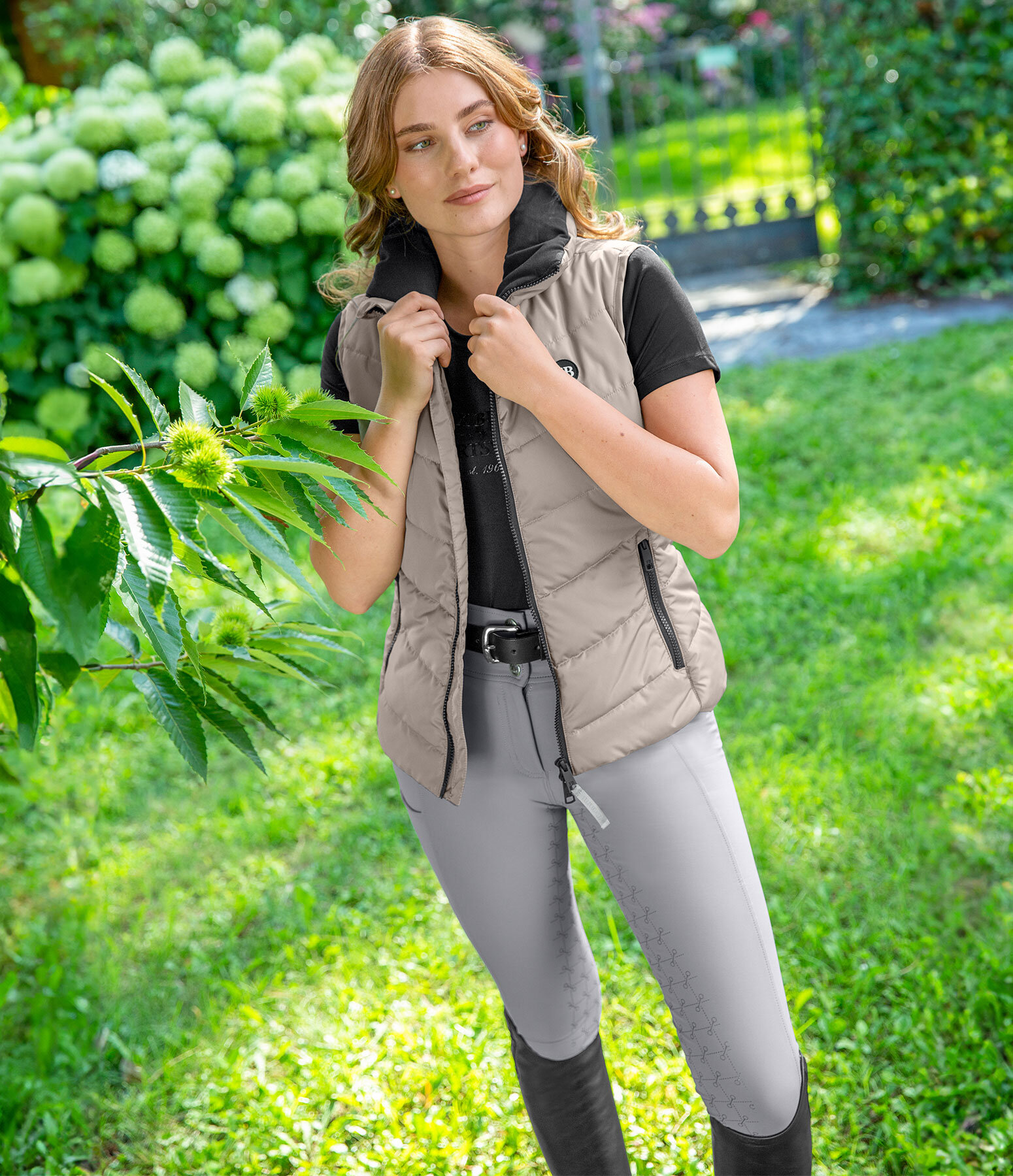 Damen-Outfit Marie in taupe
