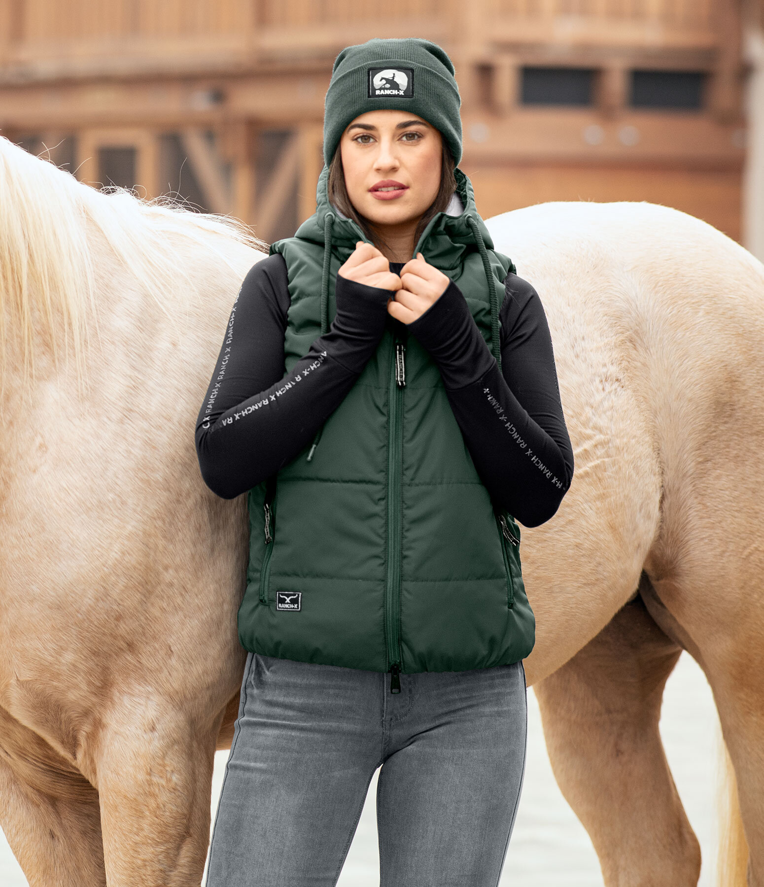 Western-Outfit Oakley in pine-green